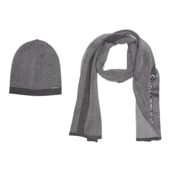 Michael Kors Zig Zag Scarf & Beanie Hat Set - NEW - Picture 1 of 7